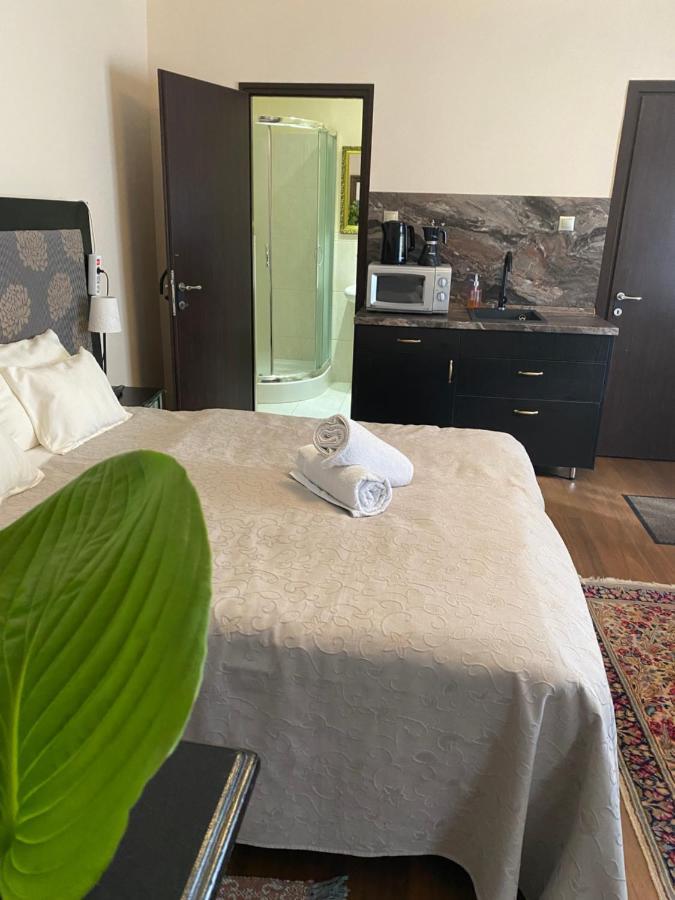 Mandula Haz Hotel เวสเปรม ภายนอก รูปภาพ
