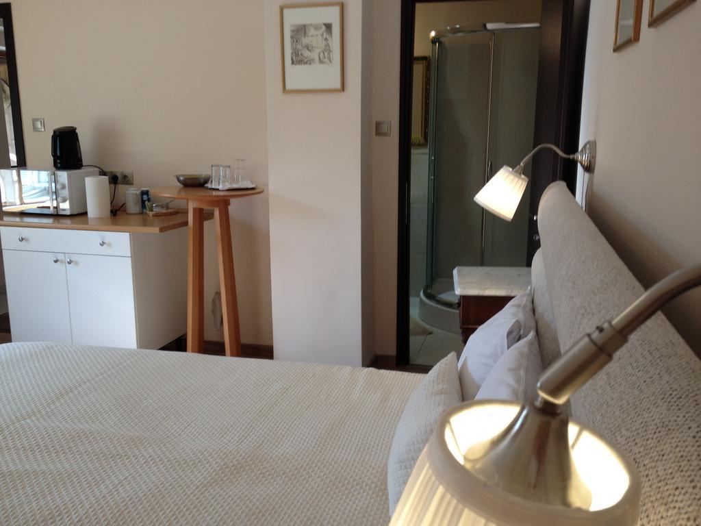 Mandula Haz Hotel เวสเปรม ภายนอก รูปภาพ
